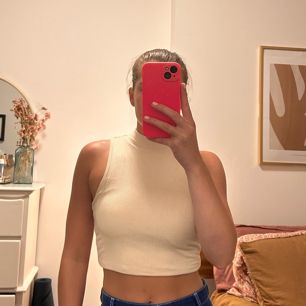 Klassy Network Cropped Top